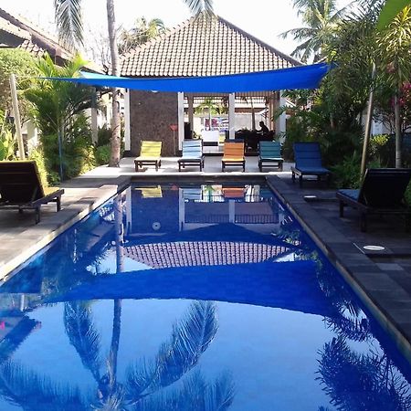 Gili Palms Resort Гили Траванган Экстерьер фото