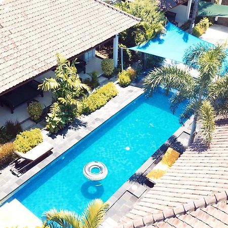 Gili Palms Resort Гили Траванган Экстерьер фото