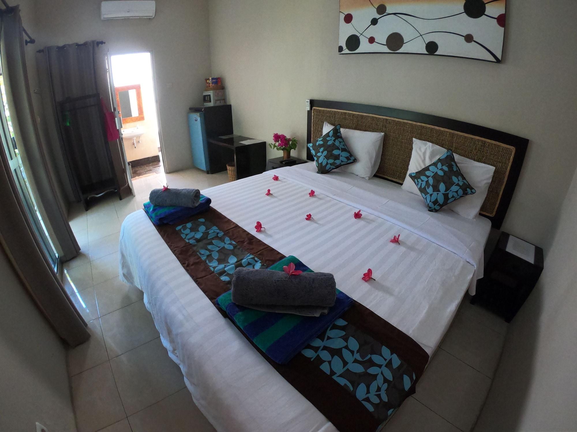 Gili Palms Resort Гили Траванган Экстерьер фото