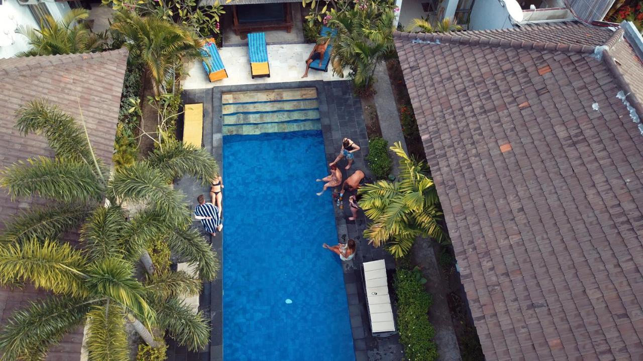 Gili Palms Resort Гили Траванган Экстерьер фото